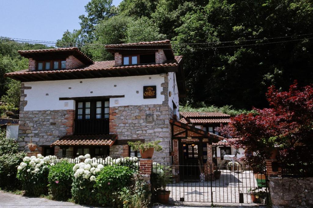 Hostal Casa Ortiz Soto De Cangas Exterior foto